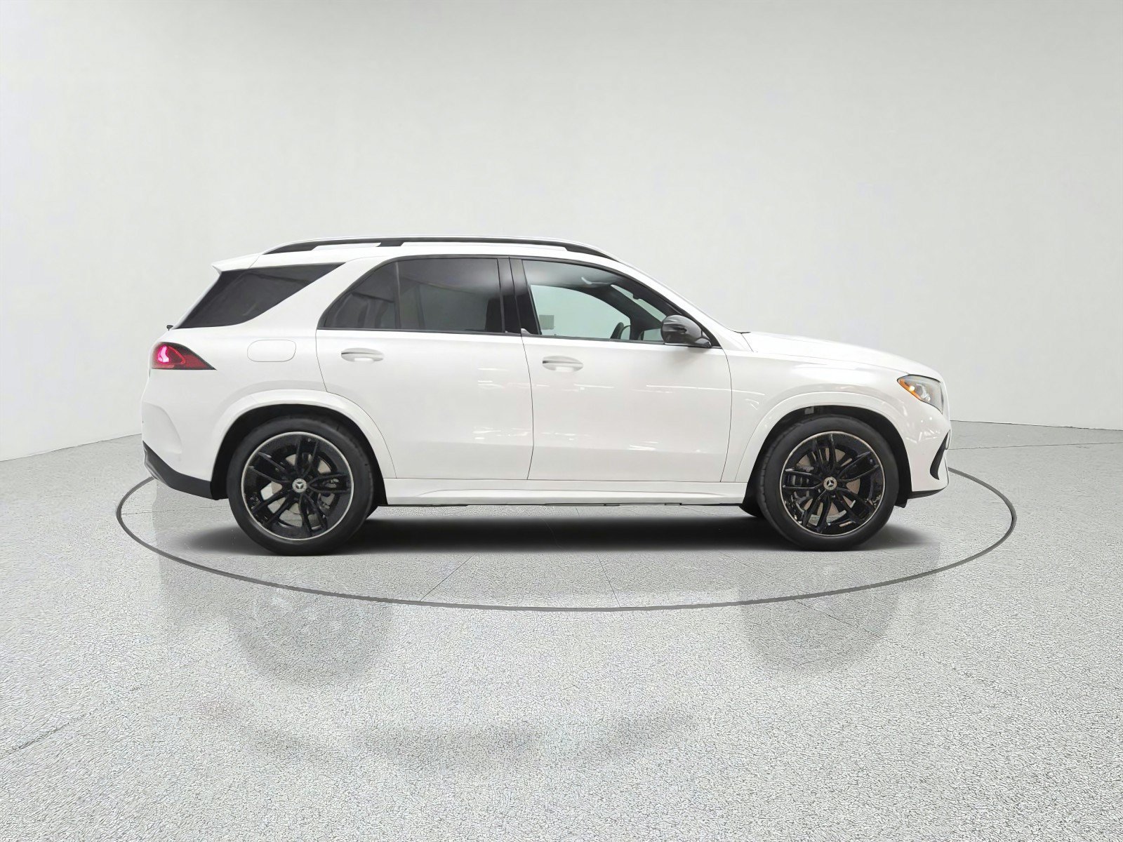 New 2027 Mercedes-Benz GLE 450 4MATIC image 4