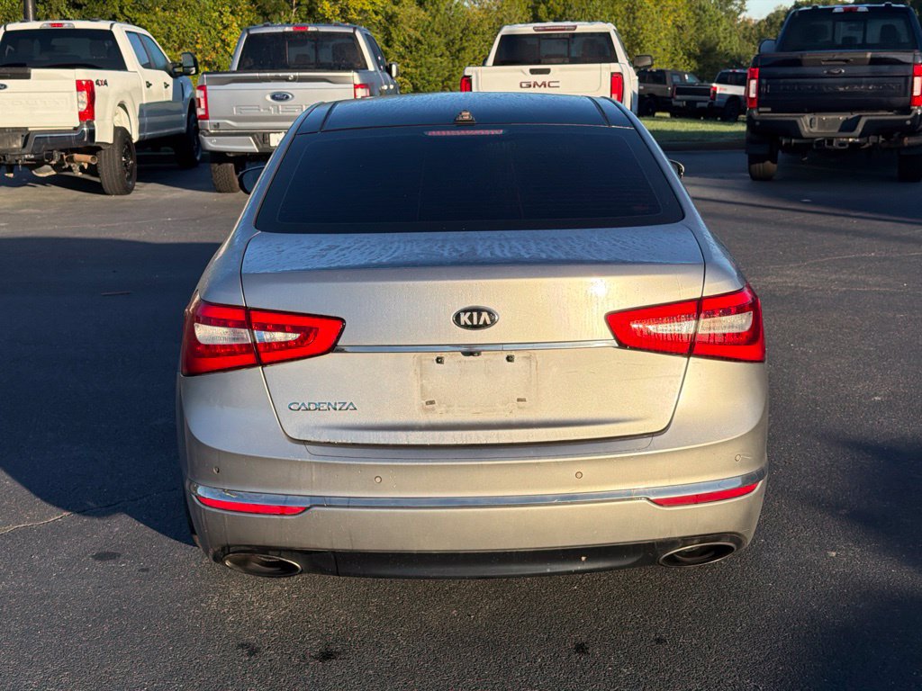 Used 2014 Kia Cadenza Premium w/ Technology Package FWD image 18