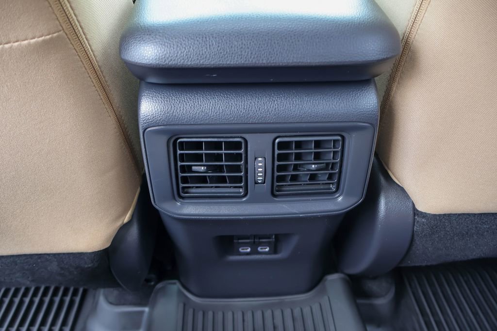 Used 2025 Toyota RAV4 XLE w/ Convenience Package image 21