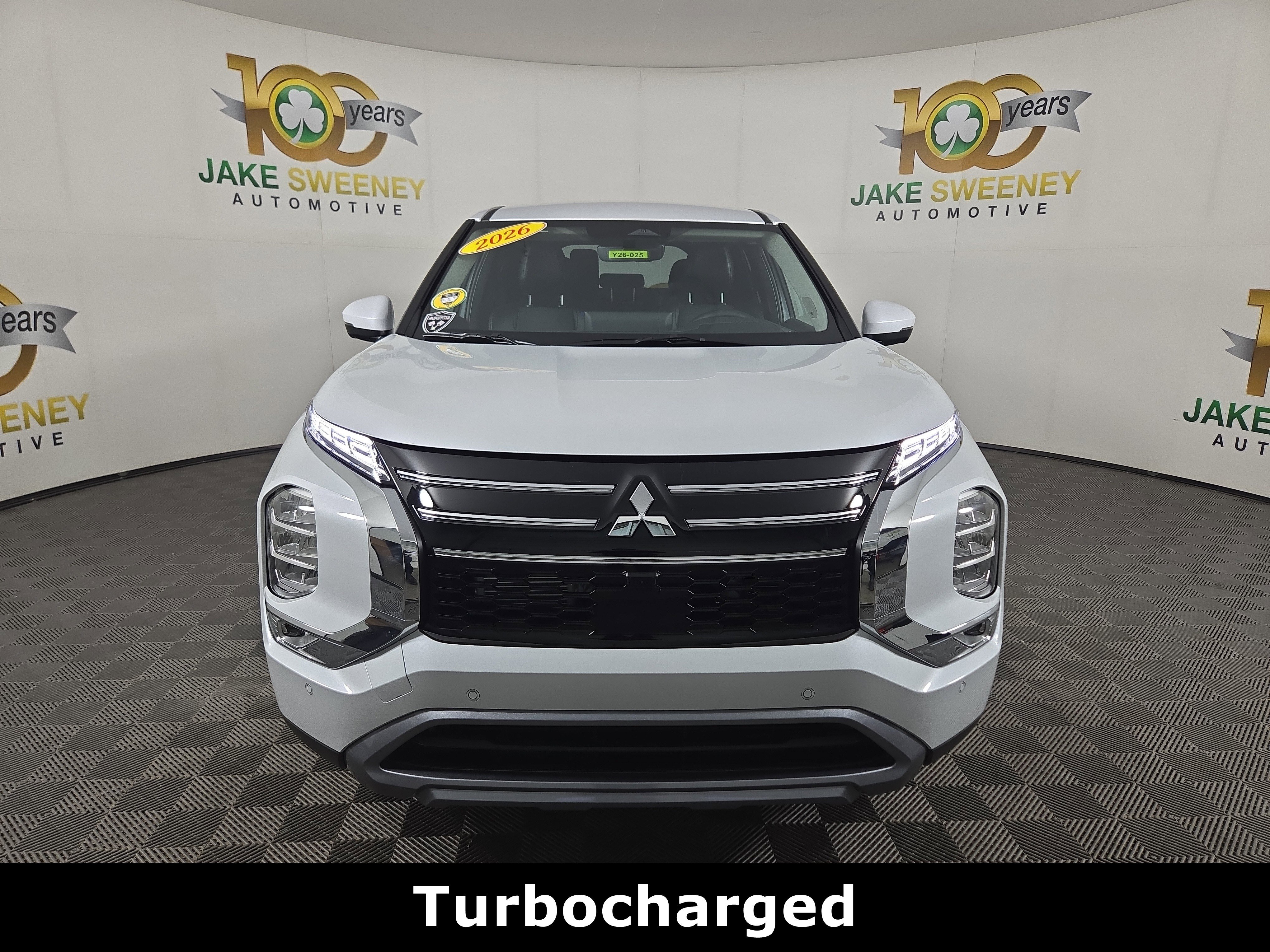 New 2026 Mitsubishi Outlander SE image 2