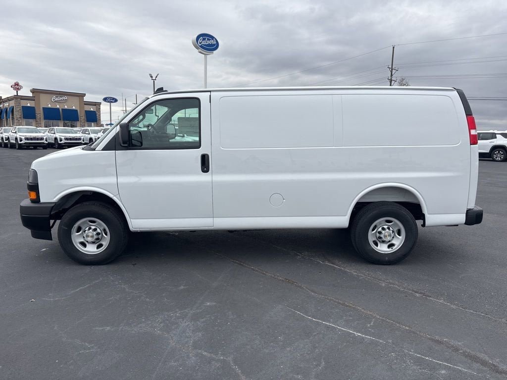 New 2025 Chevrolet Express 2500 w/ Driver Convenience Package image 6