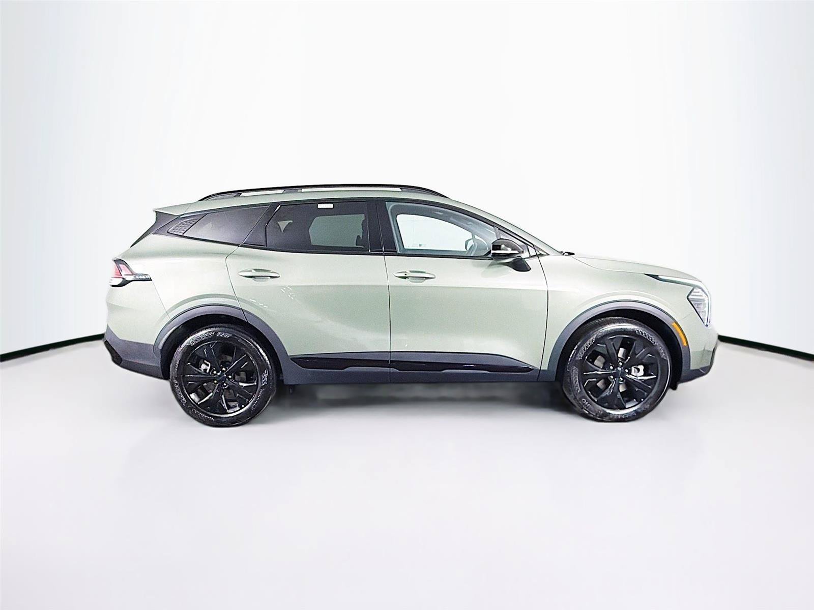 Used 2025 Kia Sportage X-Line AWD/4WD image 8