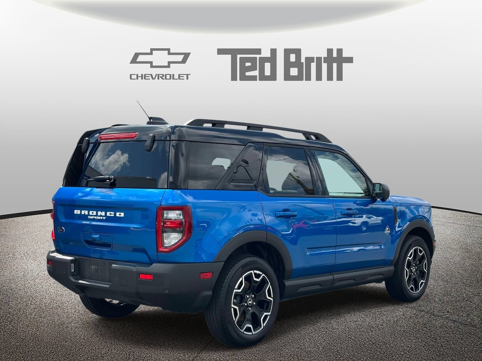 Used 2025 Ford Bronco Sport Outer Banks w/ Outer Banks Tech Package+ AWD/4WD image 4