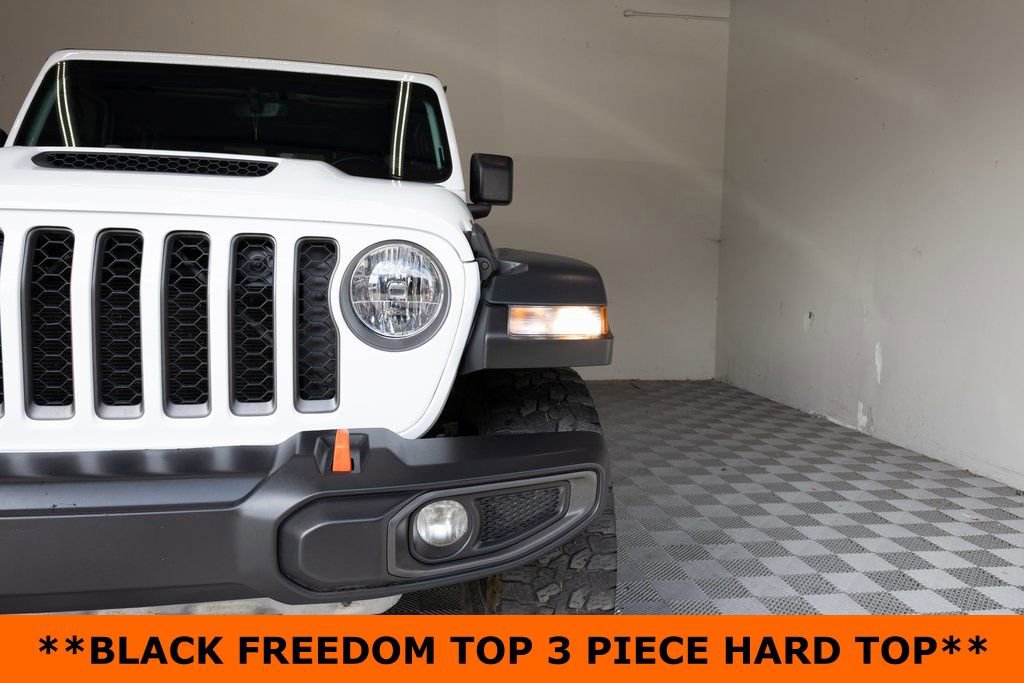 Used 2023 Jeep Gladiator Mojave w/ Cold Weather Group AWD/4WD image 5