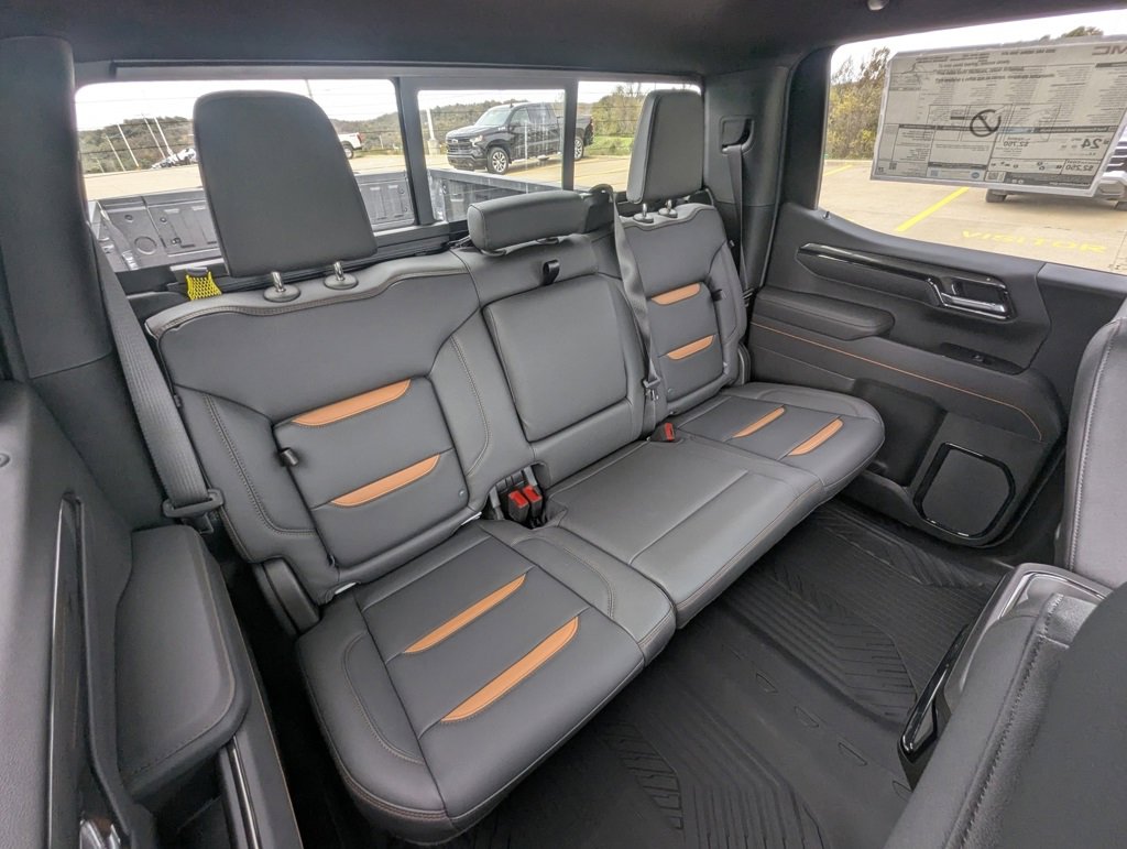 New 2026 GMC Sierra 1500 AT4 w/ AT4 Premium Package image 17