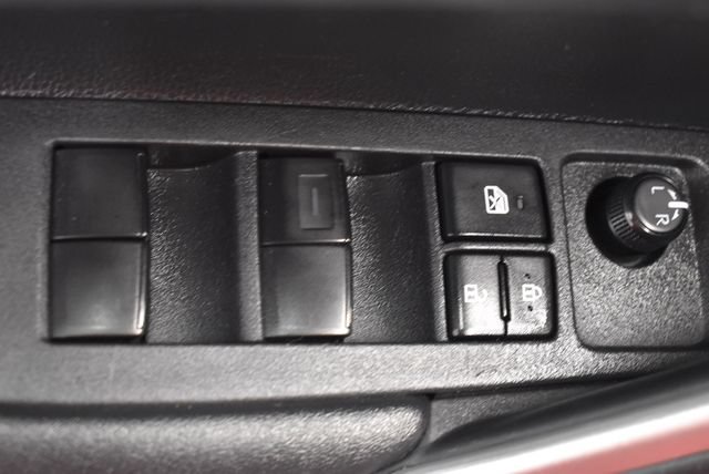 Used 2024 Toyota Corolla Cross LE AWD/4WD image 21