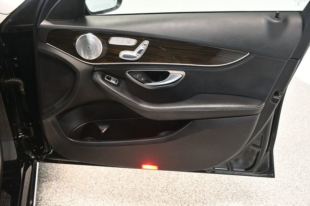 Used 2015 Mercedes-Benz C 300 Sedan image 23