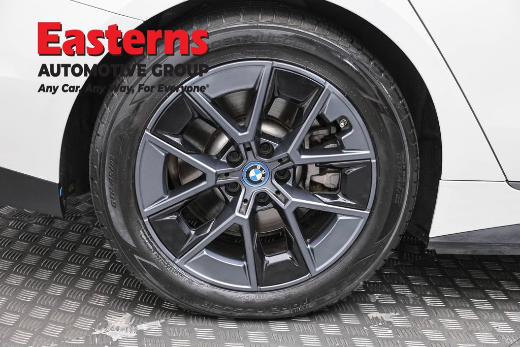 Used 2023 BMW i4 eDrive35 w/ Premium Package RWD image 31