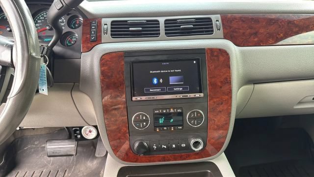Used 2011 Chevrolet Silverado 2500 LTZ w/ LTZ Plus Package AWD/4WD image 19