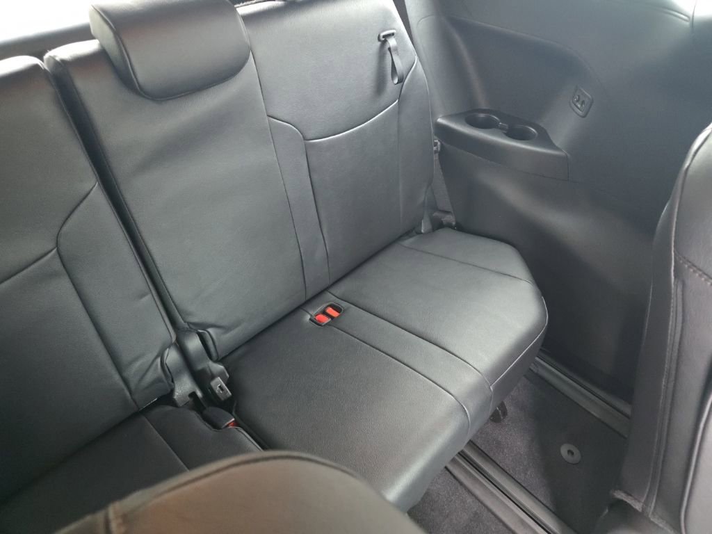 Certified 2025 Toyota Sienna Platinum image 17