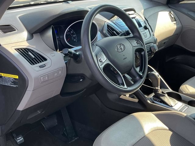 Used 2015 Hyundai Tucson GLS w/ Option Group 02 FWD image 12