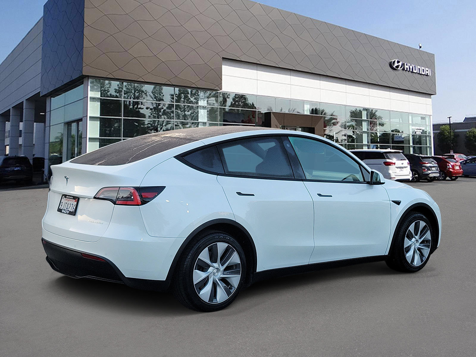 Used 2020 Tesla Model Y Long Range AWD/4WD image 2