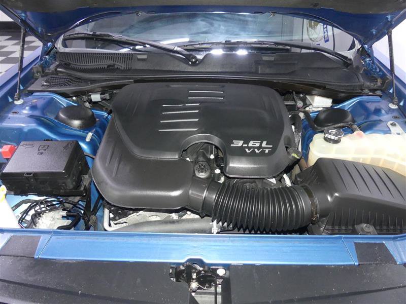 Used 2020 Dodge Challenger SXT w/ Plus Package image 12