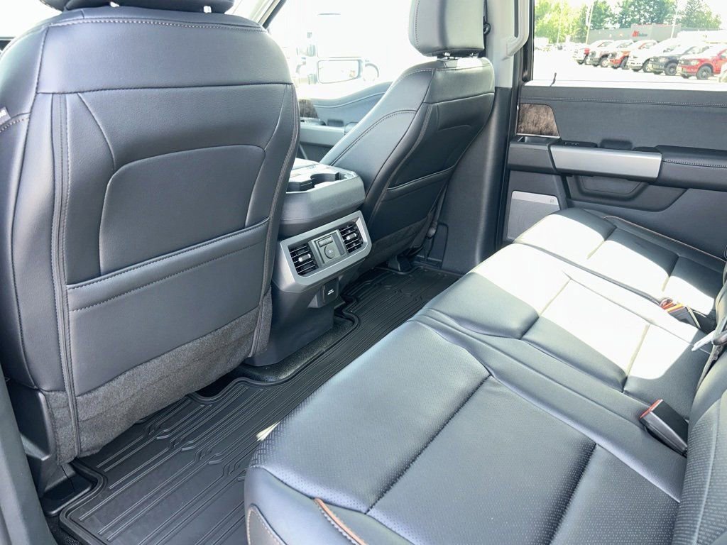 New 2026 Ford F250 Lariat w/ FX4 Off-Road Package image 16