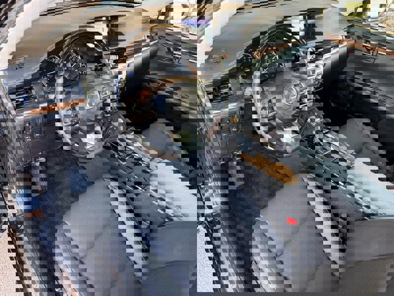 Used 2017 Lexus ES 350 w/ Navigation System Package FWD image 2