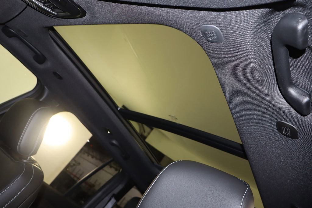 New 2026 Jeep Grand Cherokee Limited image 25