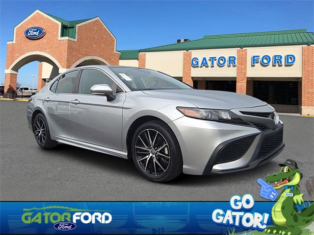 Used 2023 Toyota Camry SE