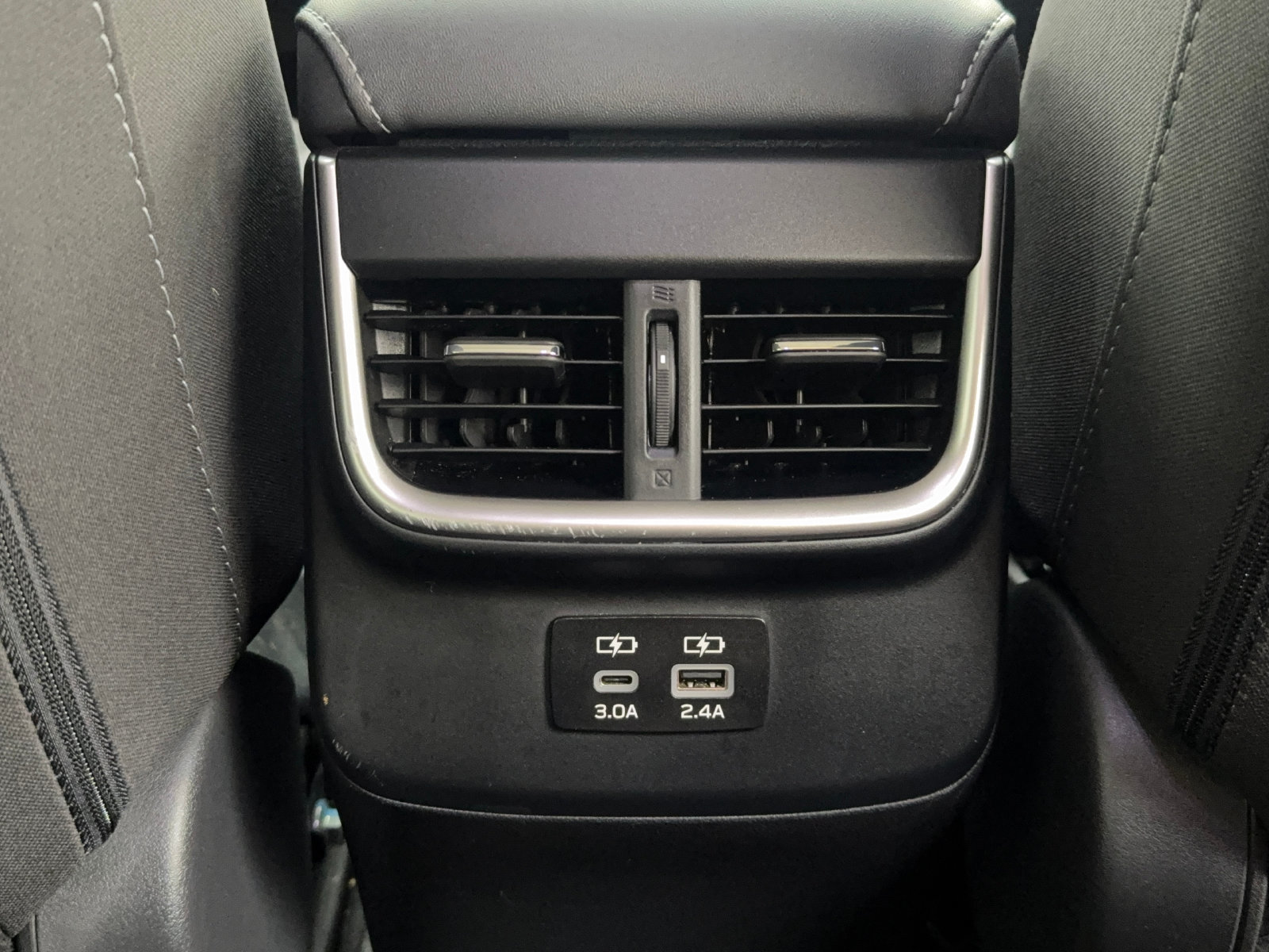Used 2023 Subaru Outback Premium AWD/4WD image 40