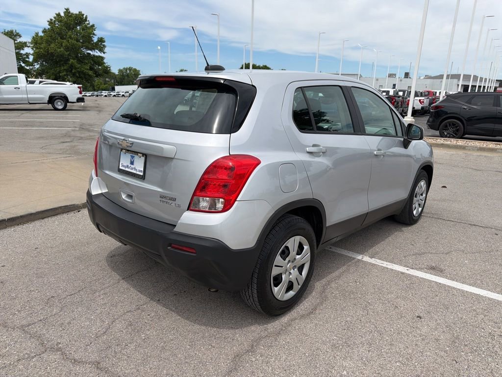 Used 2016 Chevrolet Trax LS FWD image 3