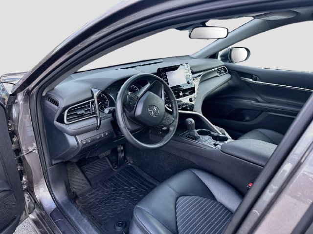 Used 2024 Toyota Camry SE w/ Cold Weather Package AWD/4WD image 9