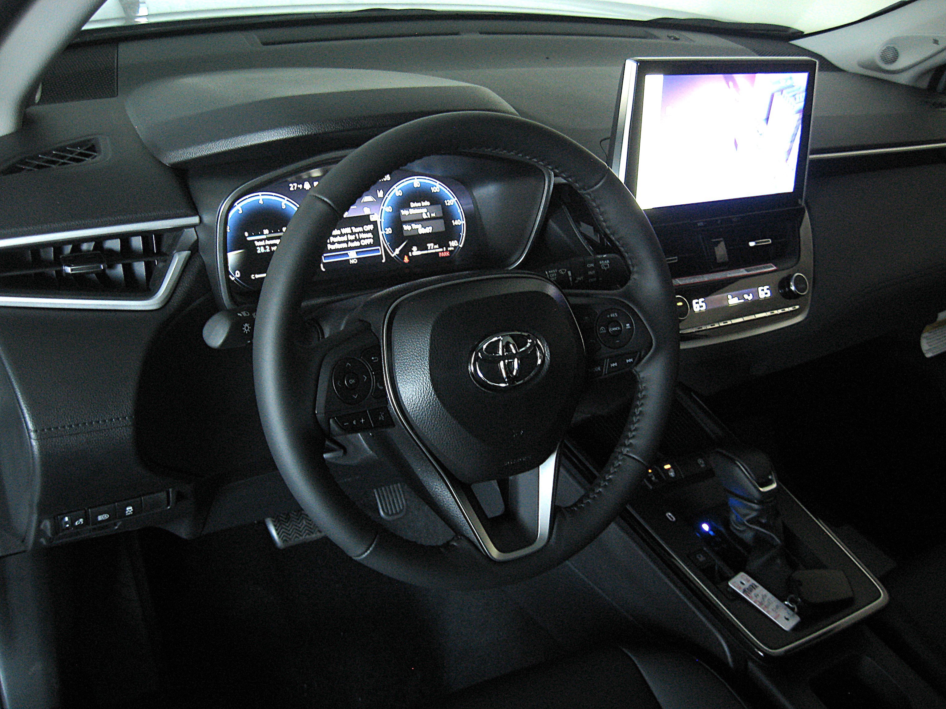 New 2026 Toyota Corolla Cross XLE w/ Convenience Package image 9
