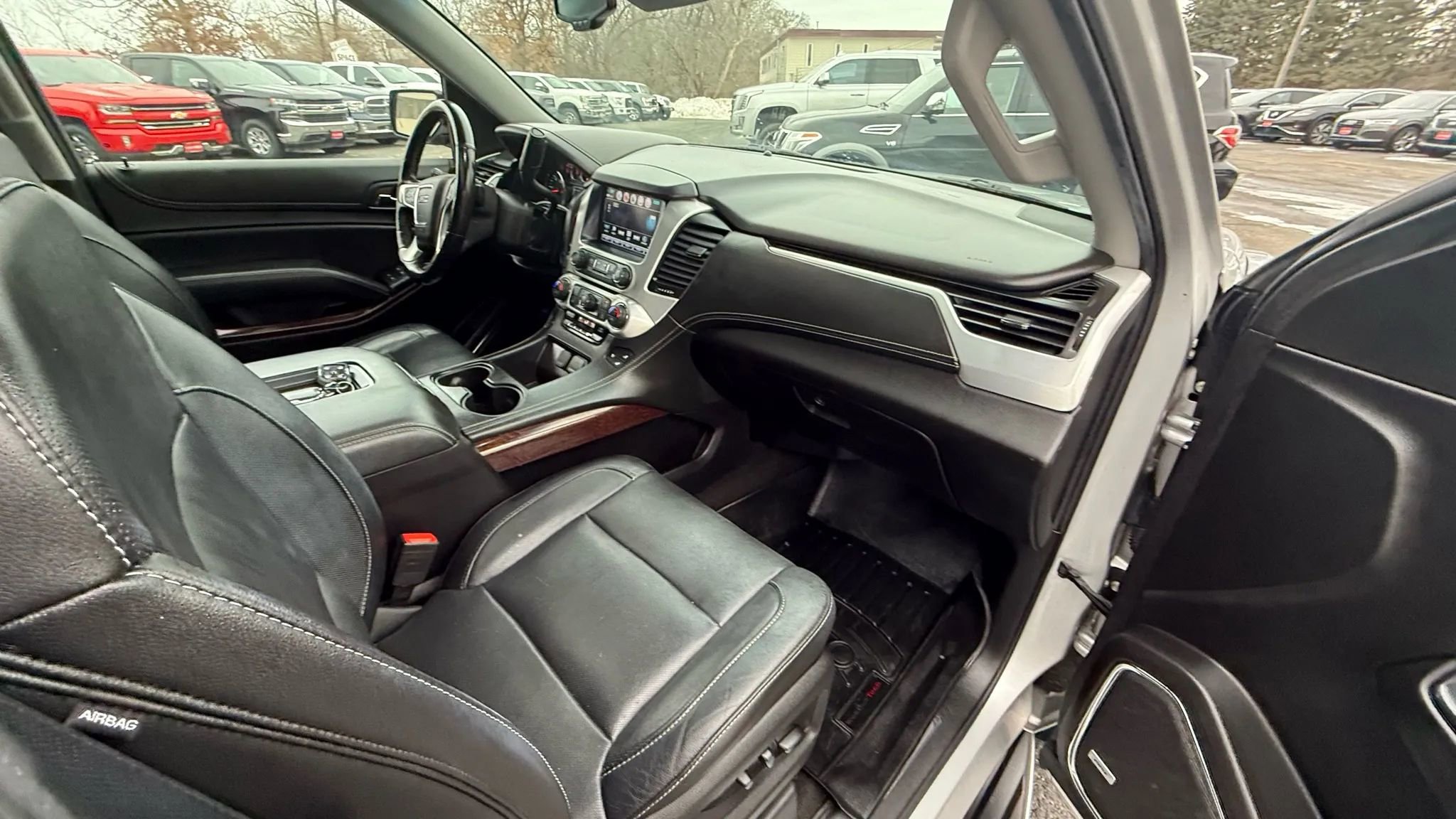 Used 2018 GMC Yukon SLT w/ Open Road Package image 36