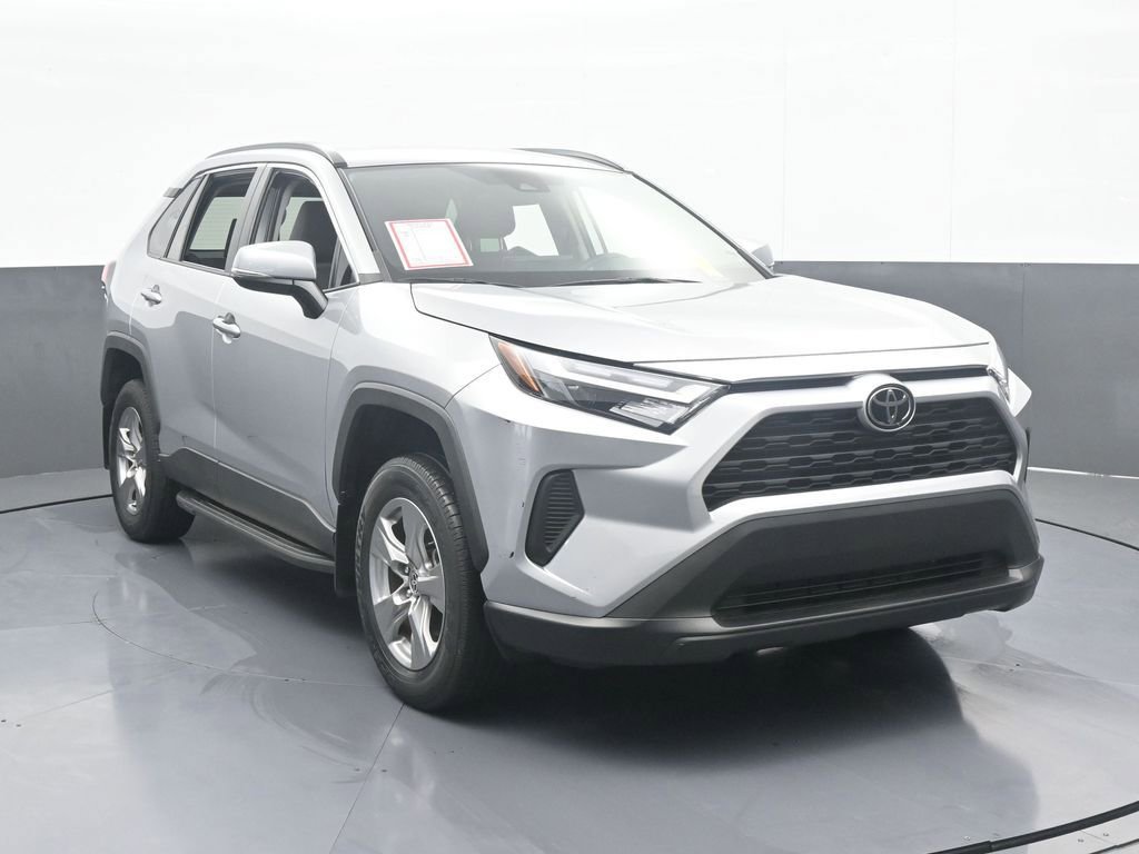 Used 2023 Toyota RAV4 XLE image 9