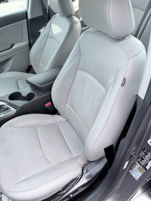 Used 2013 Kia Optima EX w/ Premium Pkg FWD image 9