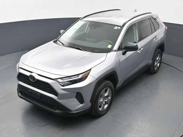 Certified 2025 Toyota RAV4 LE AWD/4WD image 33