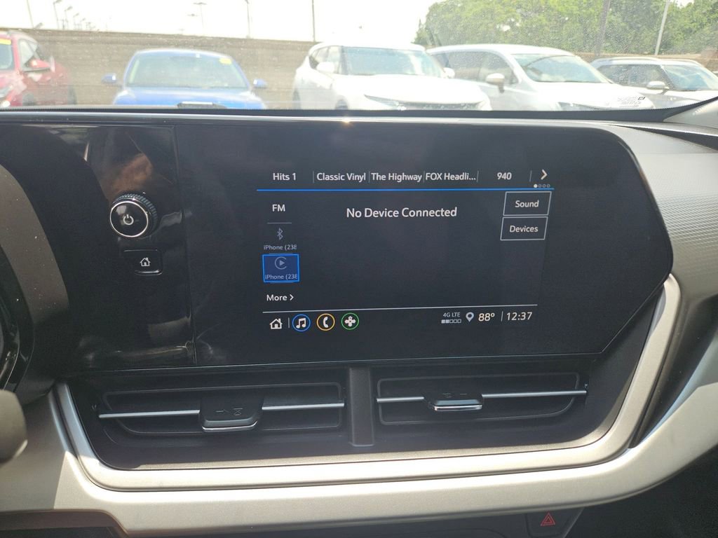 Used 2025 Chevrolet Trax LS FWD image 21