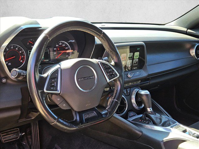 Used 2017 Chevrolet Camaro LT w/ Technology Package RWD image 11