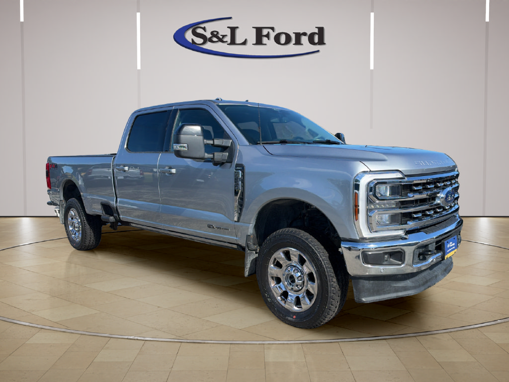 Certified 2024 Ford F250 Lariat w/ Lariat Ultimate Package AWD/4WD image 11