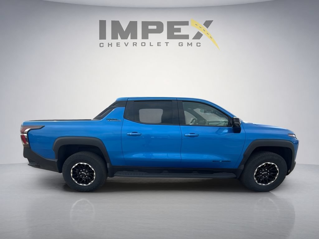 Used 2026 Chevrolet Silverado EV Trail Boss AWD/4WD image 6
