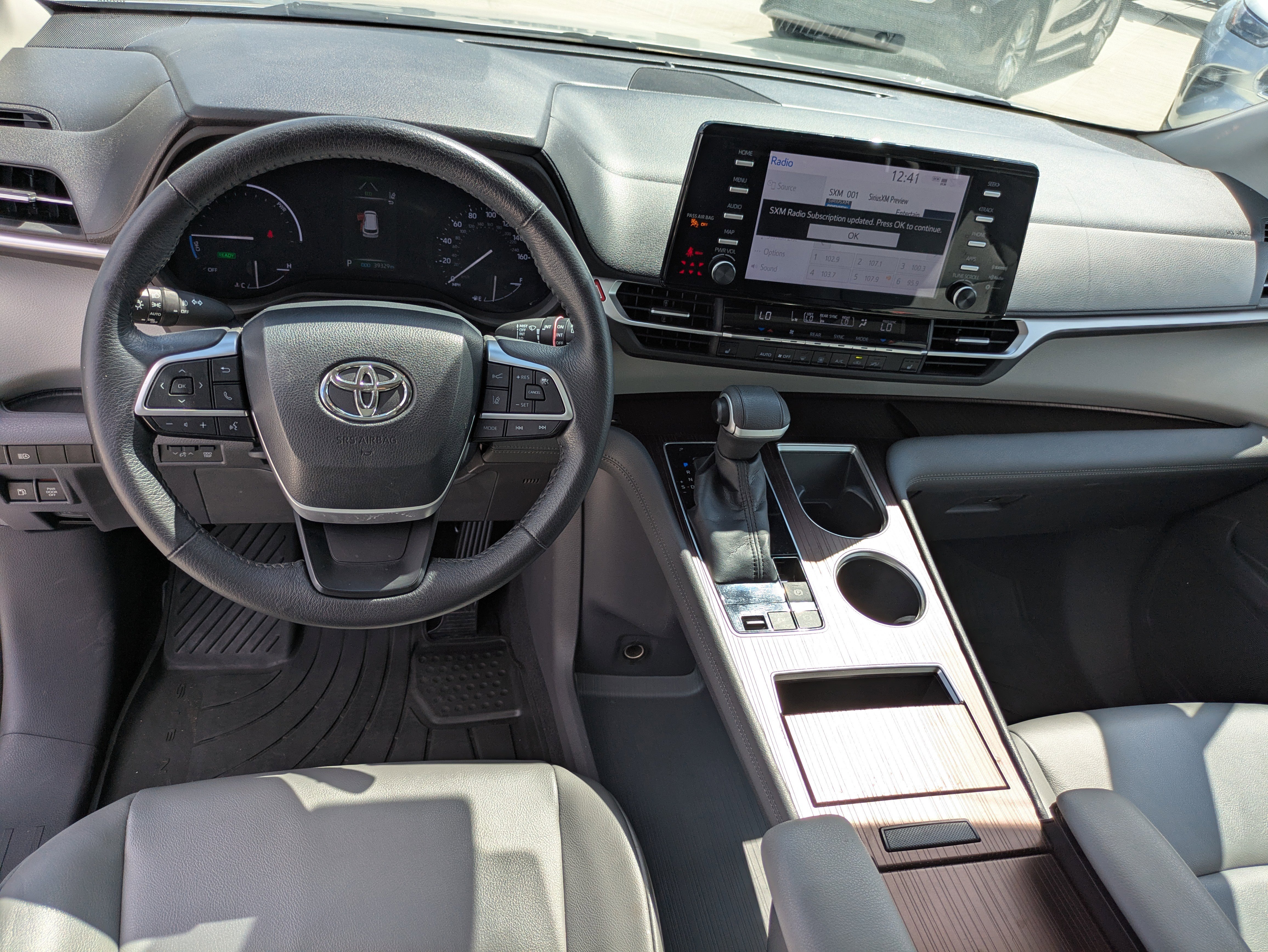 Certified 2022 Toyota Sienna XLE image 16