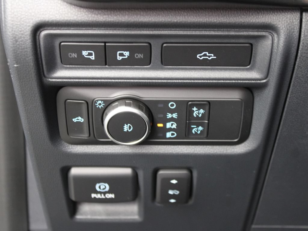Used 2022 Ford F150 Lariat w/ Equipment Group 502A High AWD/4WD image 57