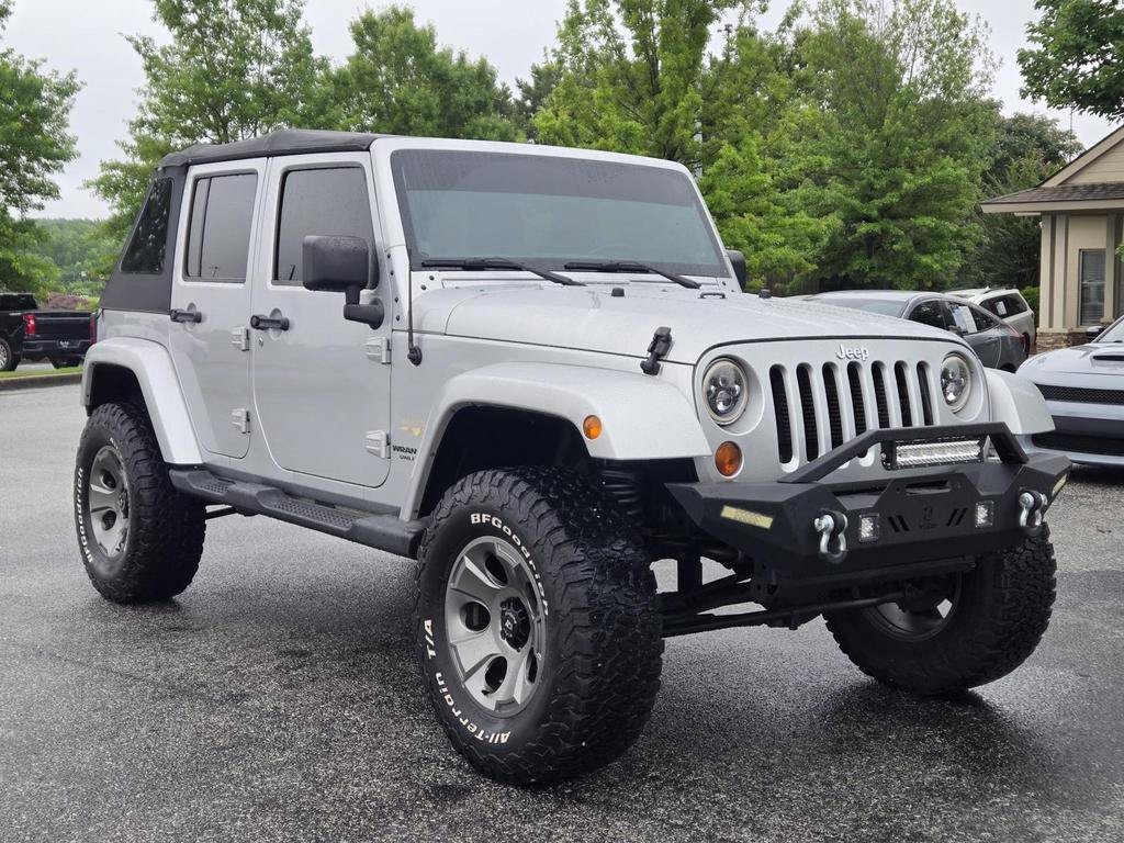 Used 2012 Jeep Wrangler Unlimited Sahara w/ Connectivity Group AWD/4WD image 5