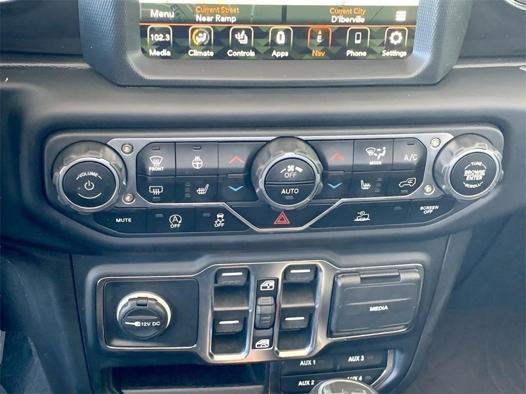 Used 2023 Jeep Wrangler Altitude image 33