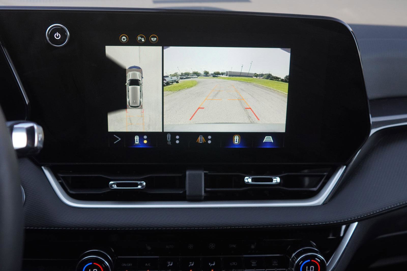 New 2025 Chevrolet Equinox LT w/ Convenience Package II image 24