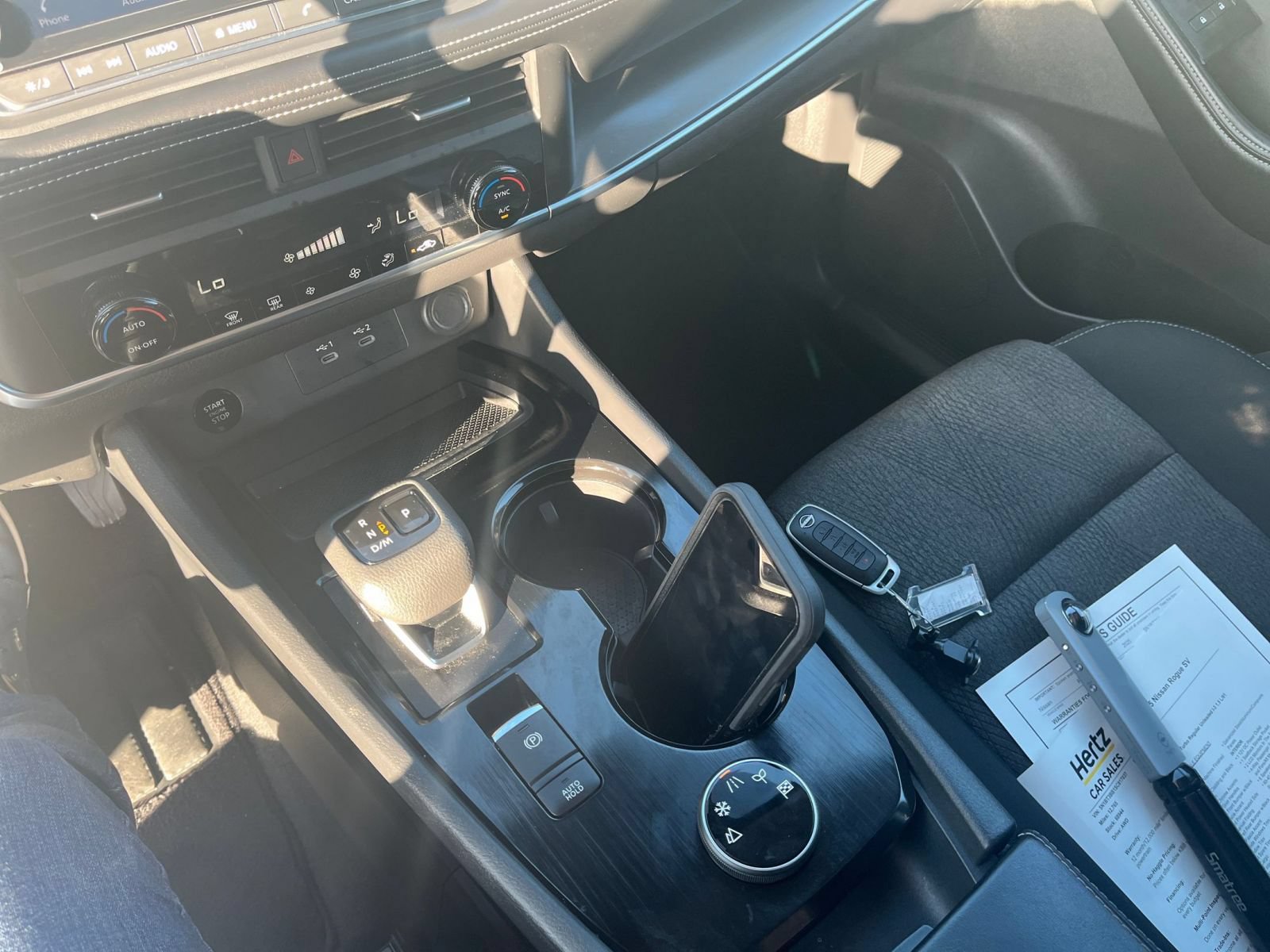 Used 2025 Nissan Rogue SV AWD/4WD image 36