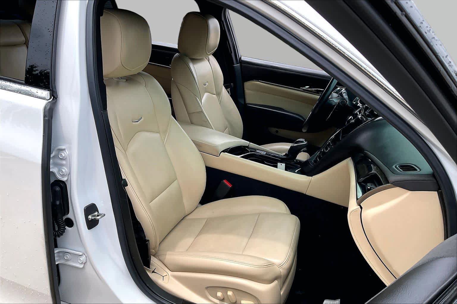 Used 2019 Cadillac CTS Luxury RWD image 9