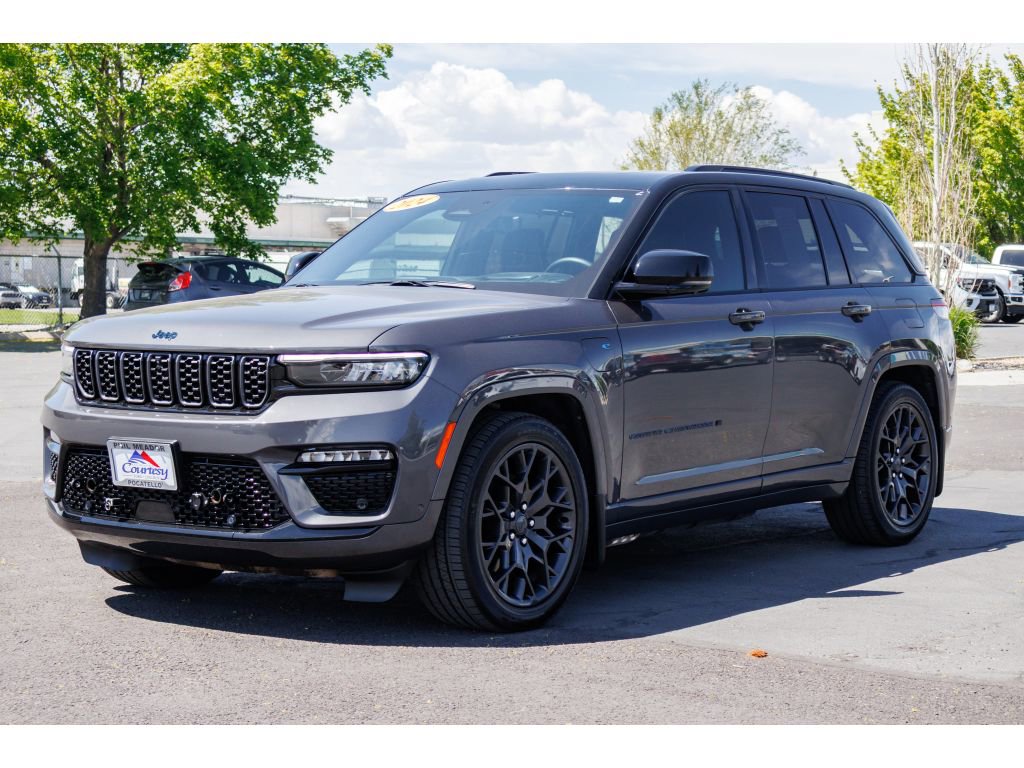 Used 2024 Jeep Grand Cherokee Summit AWD/4WD image 7