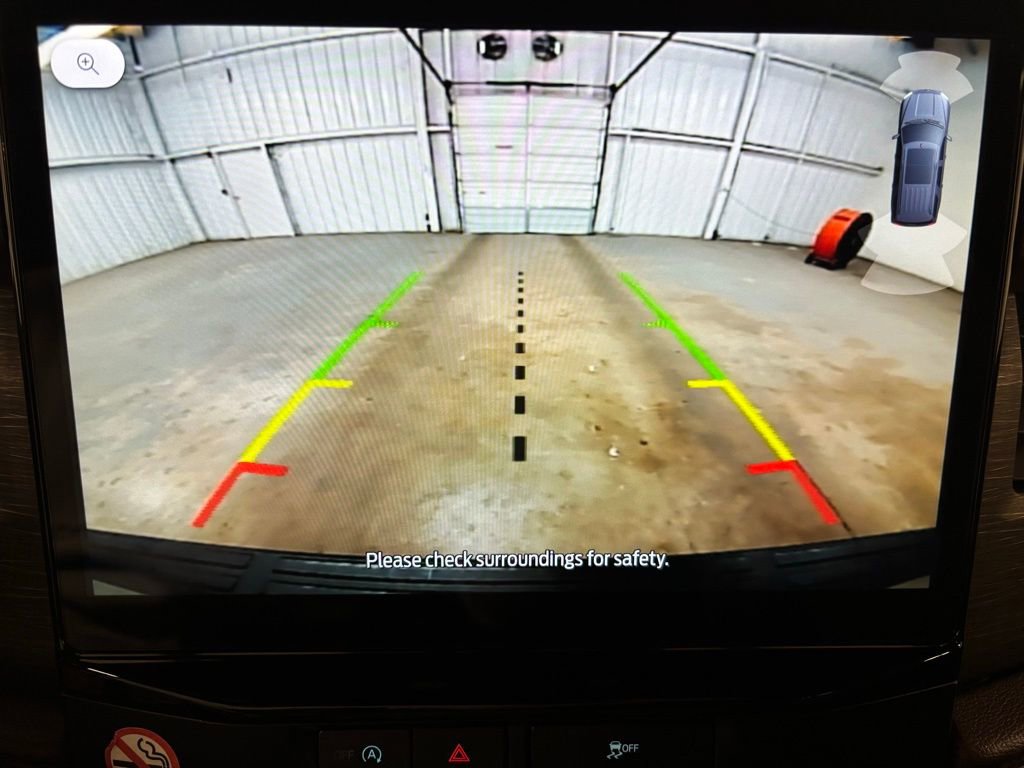 Used 2024 Ford Expedition Limited RWD image 14