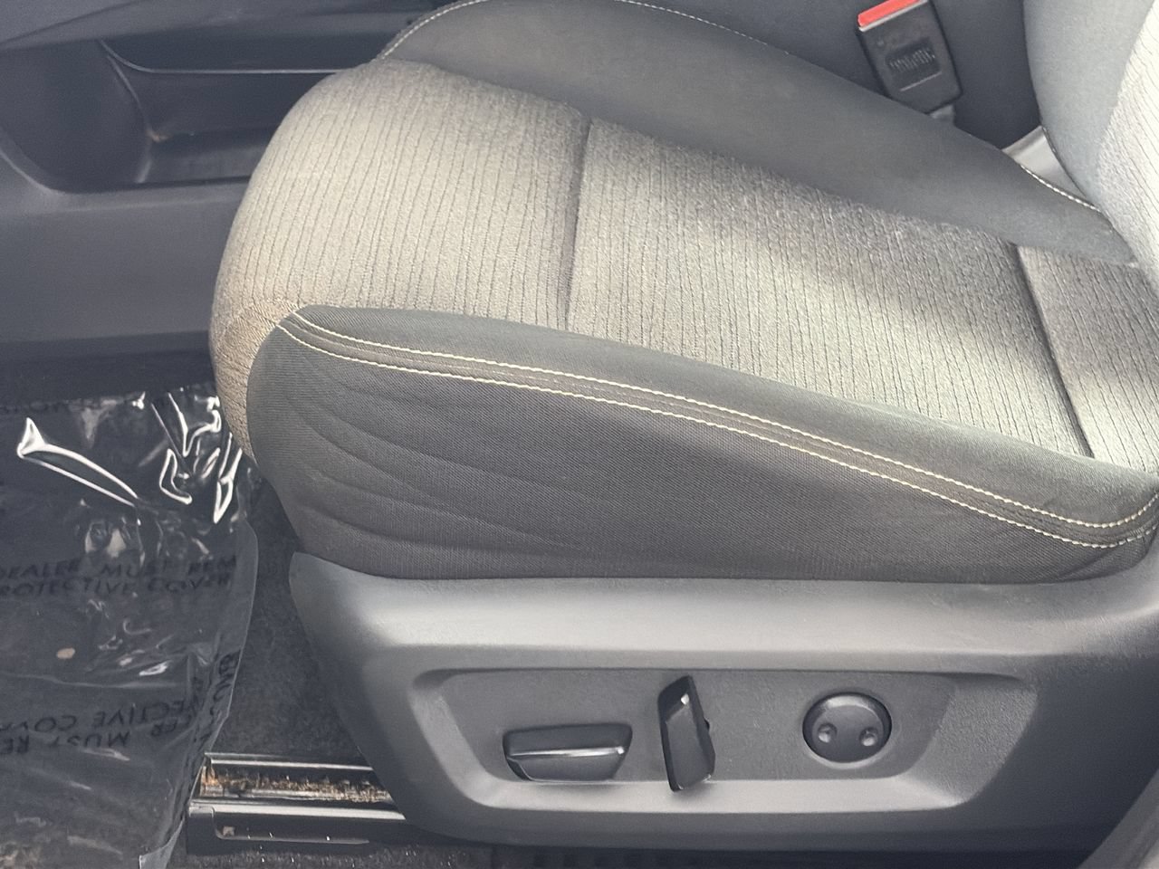 Used 2022 Nissan Rogue SV AWD/4WD image 17