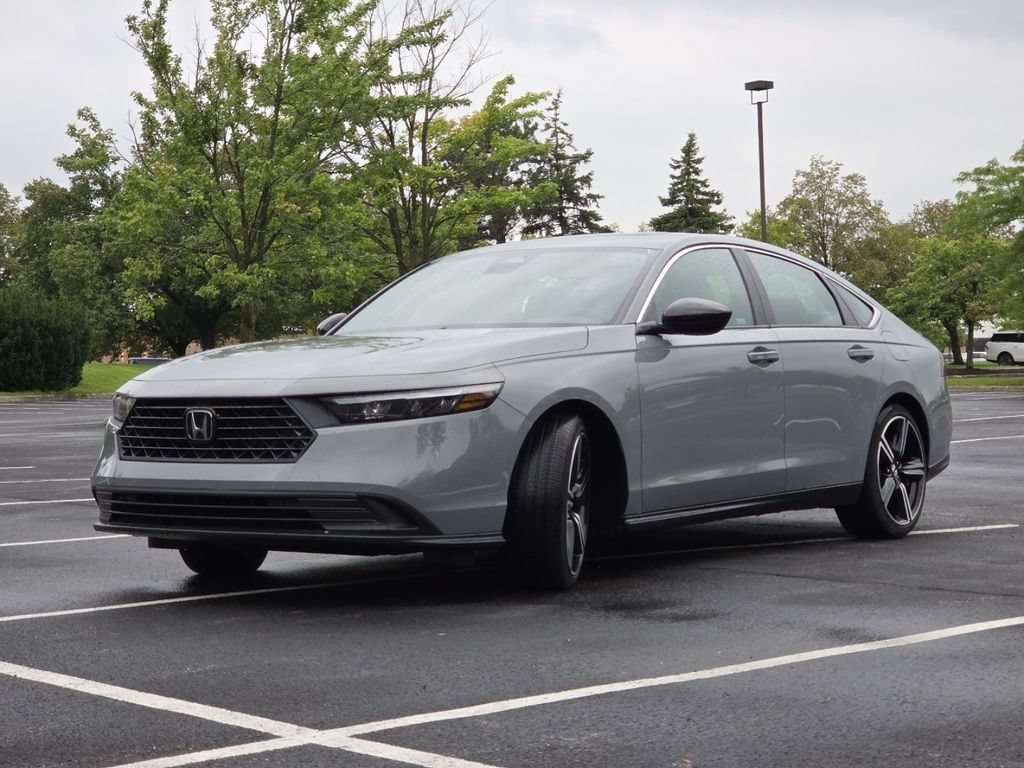 Used 2023 Honda Accord Sport image 18