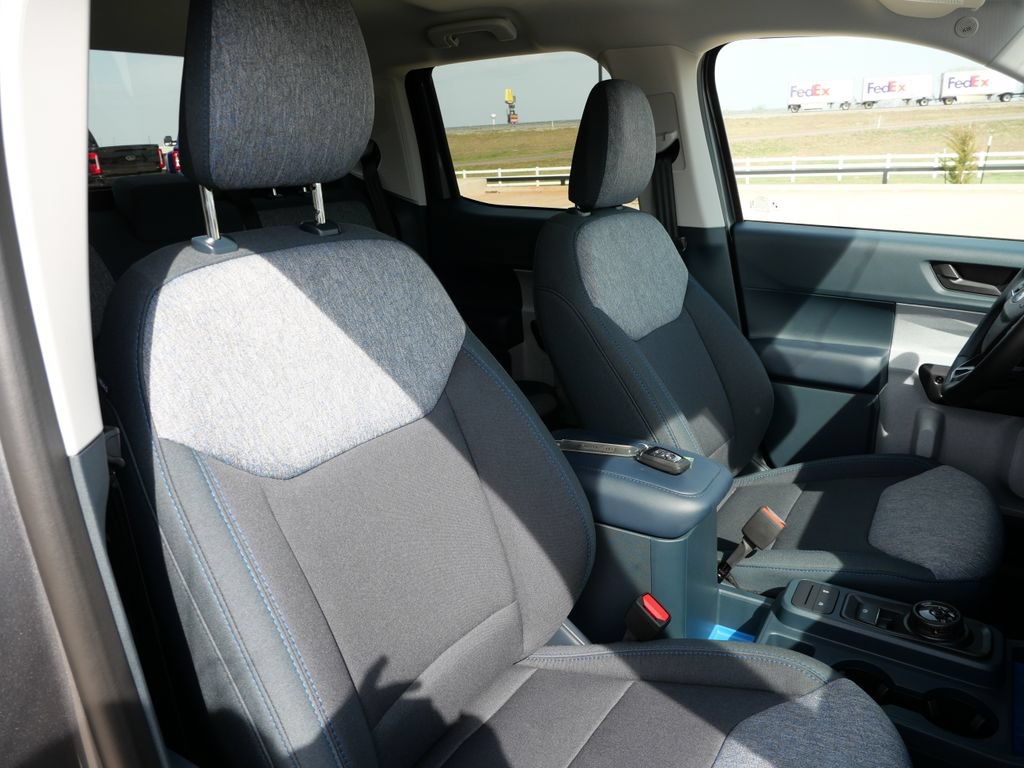 New 2026 Ford Maverick XLT w/ XLT Luxury Package FWD image 19