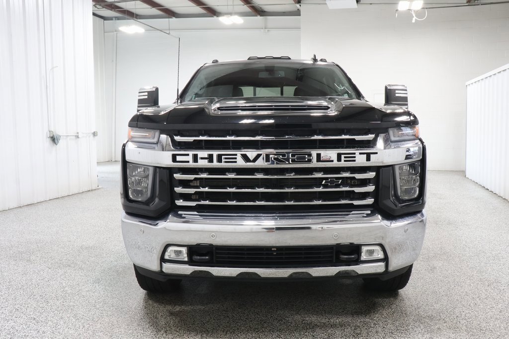 Used 2020 Chevrolet Silverado 2500 LTZ image 3