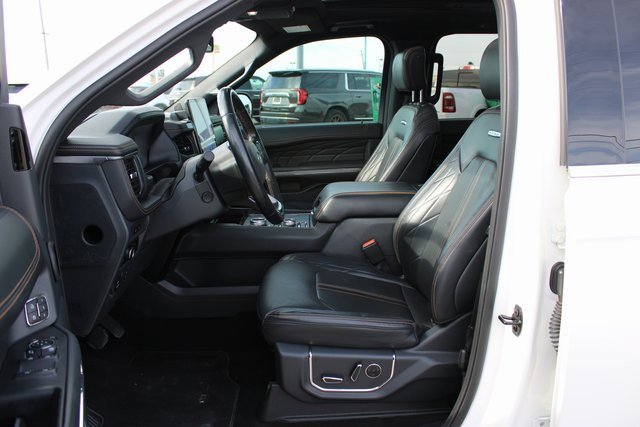 Used 2024 Ford Expedition Max Platinum image 14