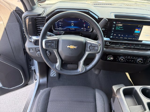 Used 2024 Chevrolet Silverado 1500 LT AWD/4WD image 13