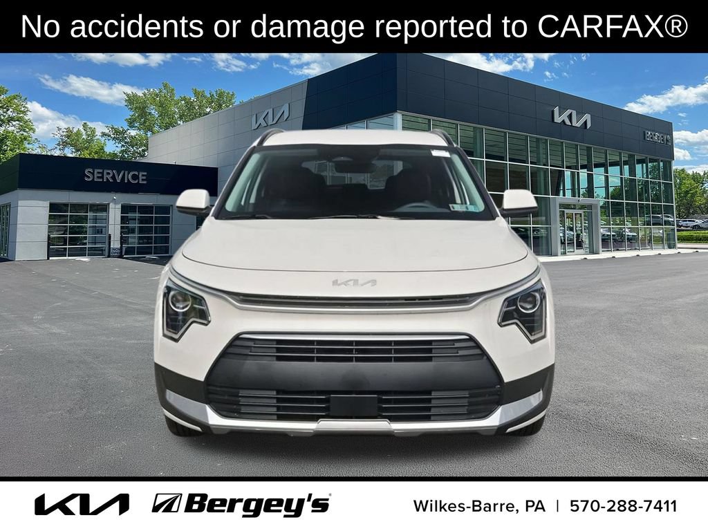 Certified 2025 Kia Niro EX w/ EX Cold Weather Package FWD image 2
