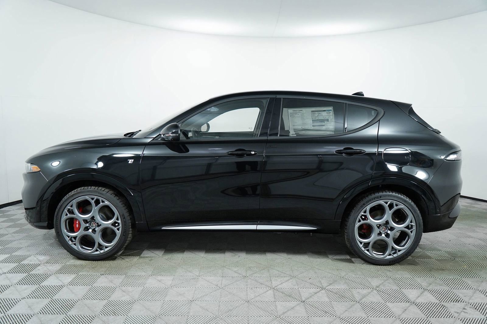 New 2024 Alfa Romeo Tonale Ti w/ Active Assist Package image 5